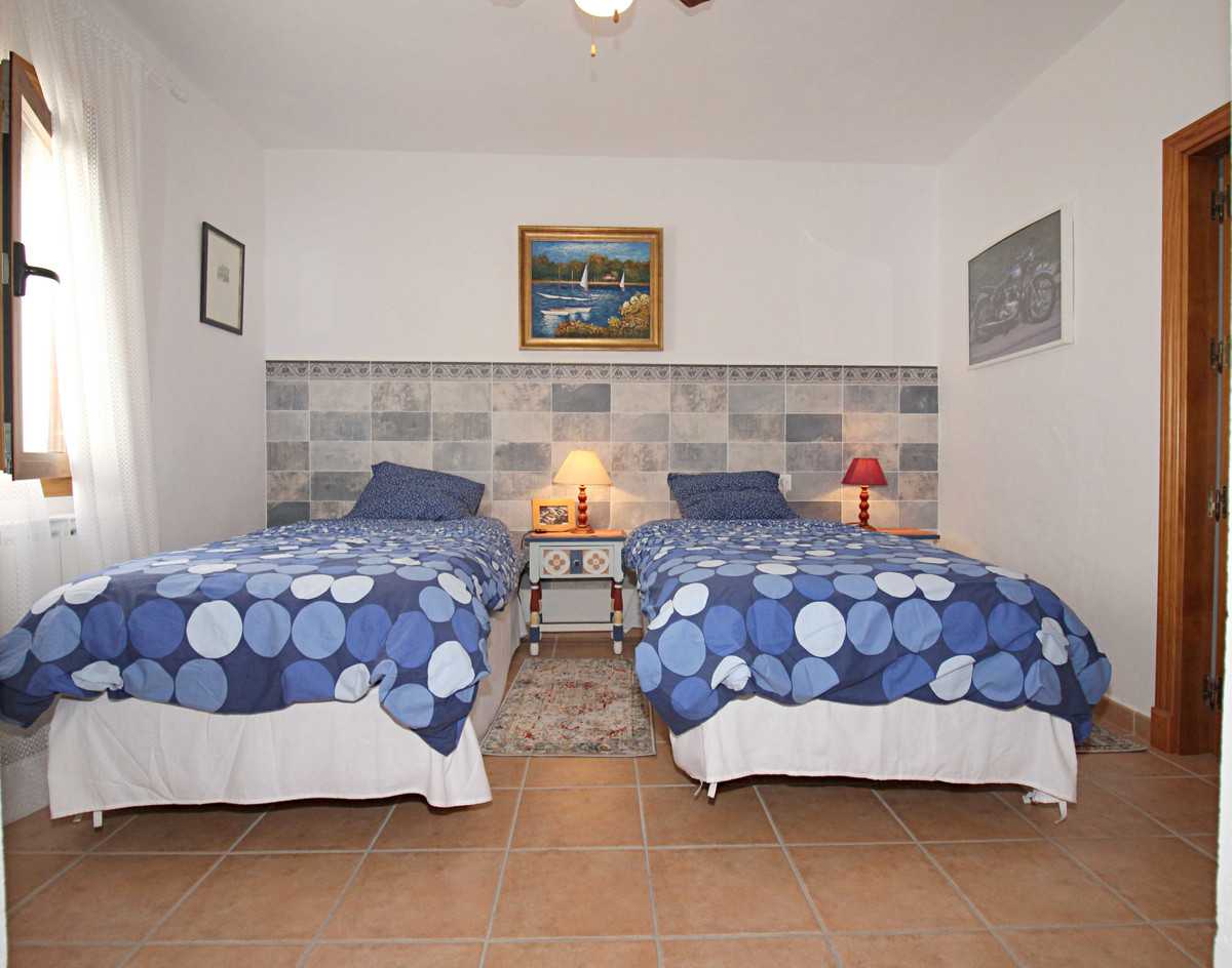 σπίτι σε Tolox, Andalucía 10722404