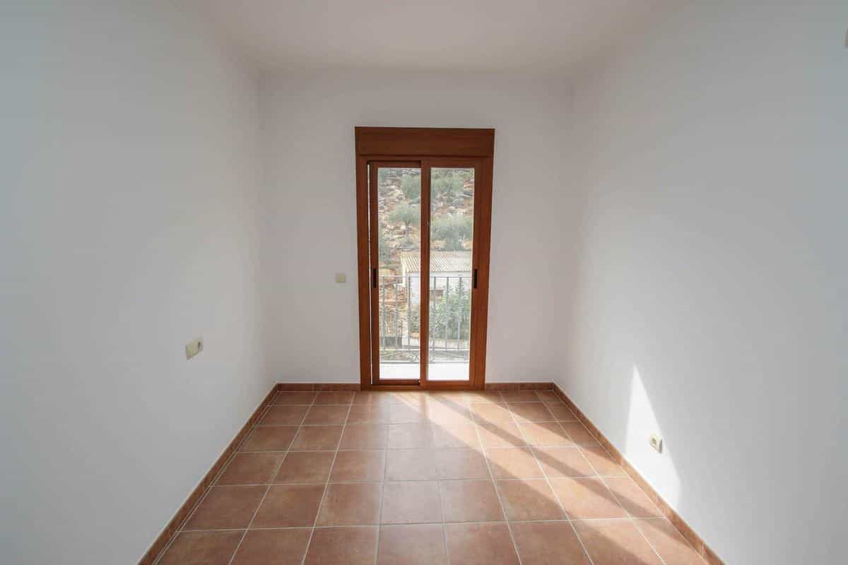 Квартира в Guaro, Andalucía 10722694