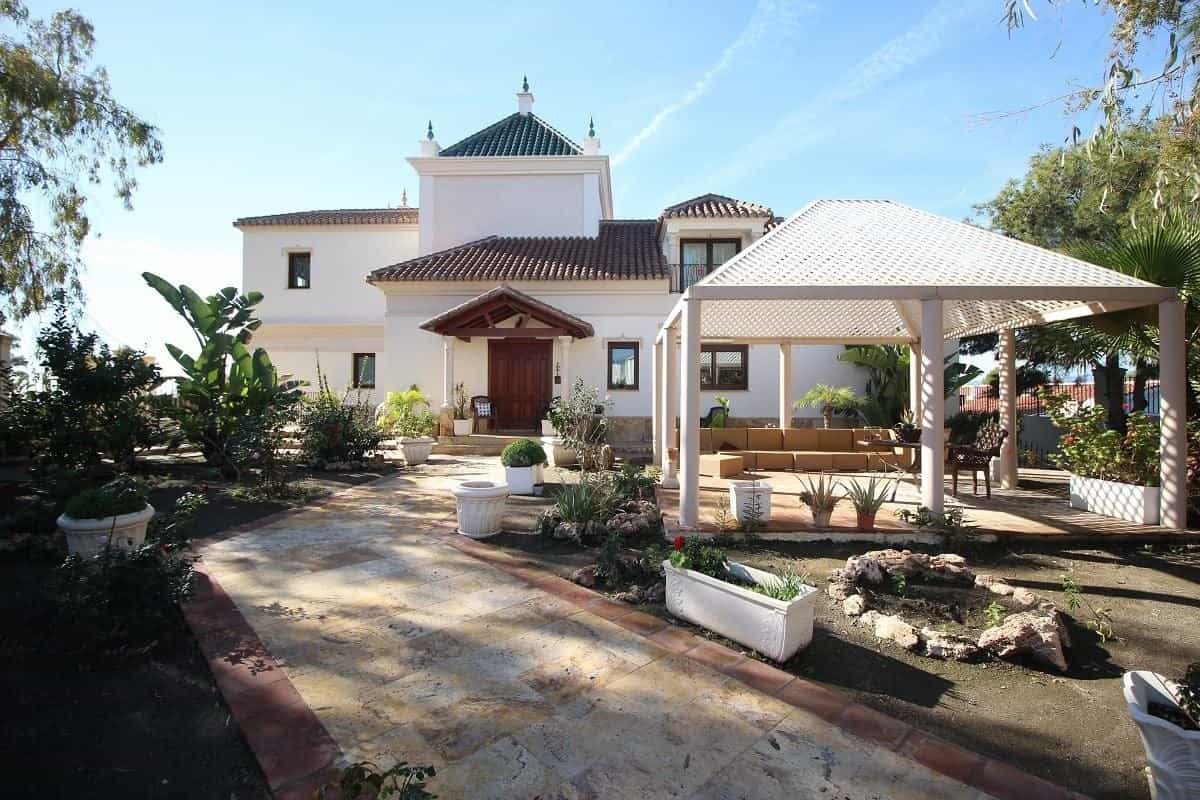 Casa nel Vélez-Málaga, Andalucía 10722847