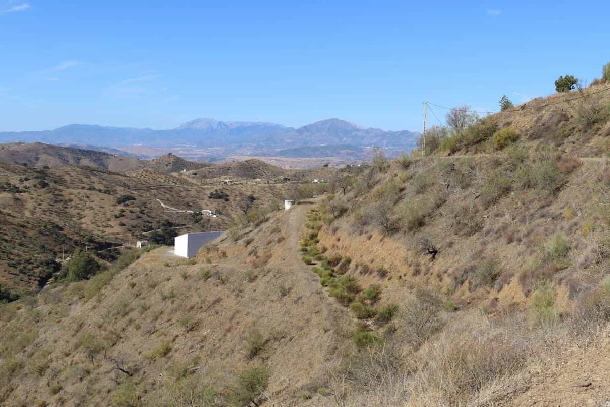 Land in Carratraca, Andalusia 10722853