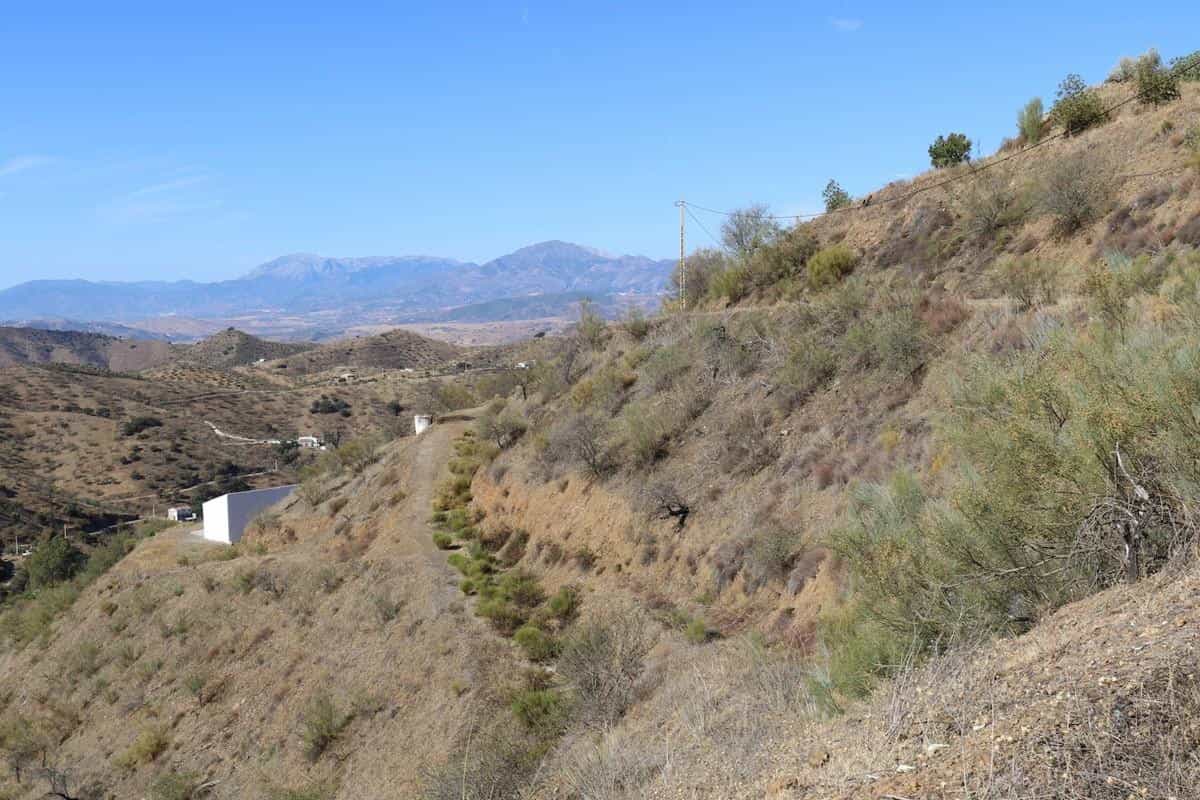 Land in Carratraca, Andalusia 10722853