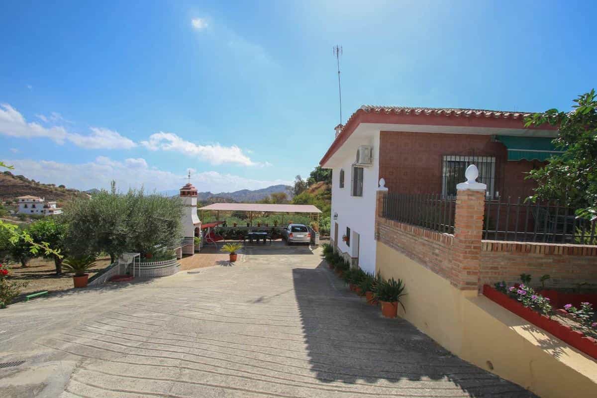 House in Guaro, Andalusia 10722873