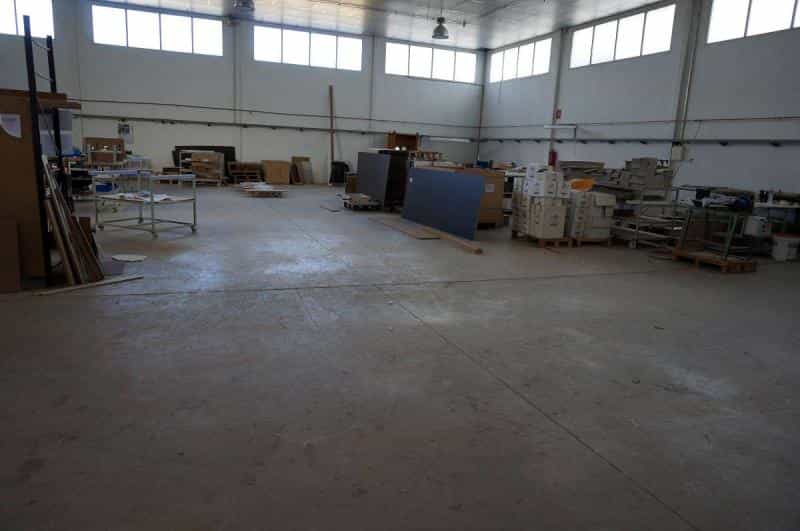 Przemysłowy w Camara, Walencja 10722890