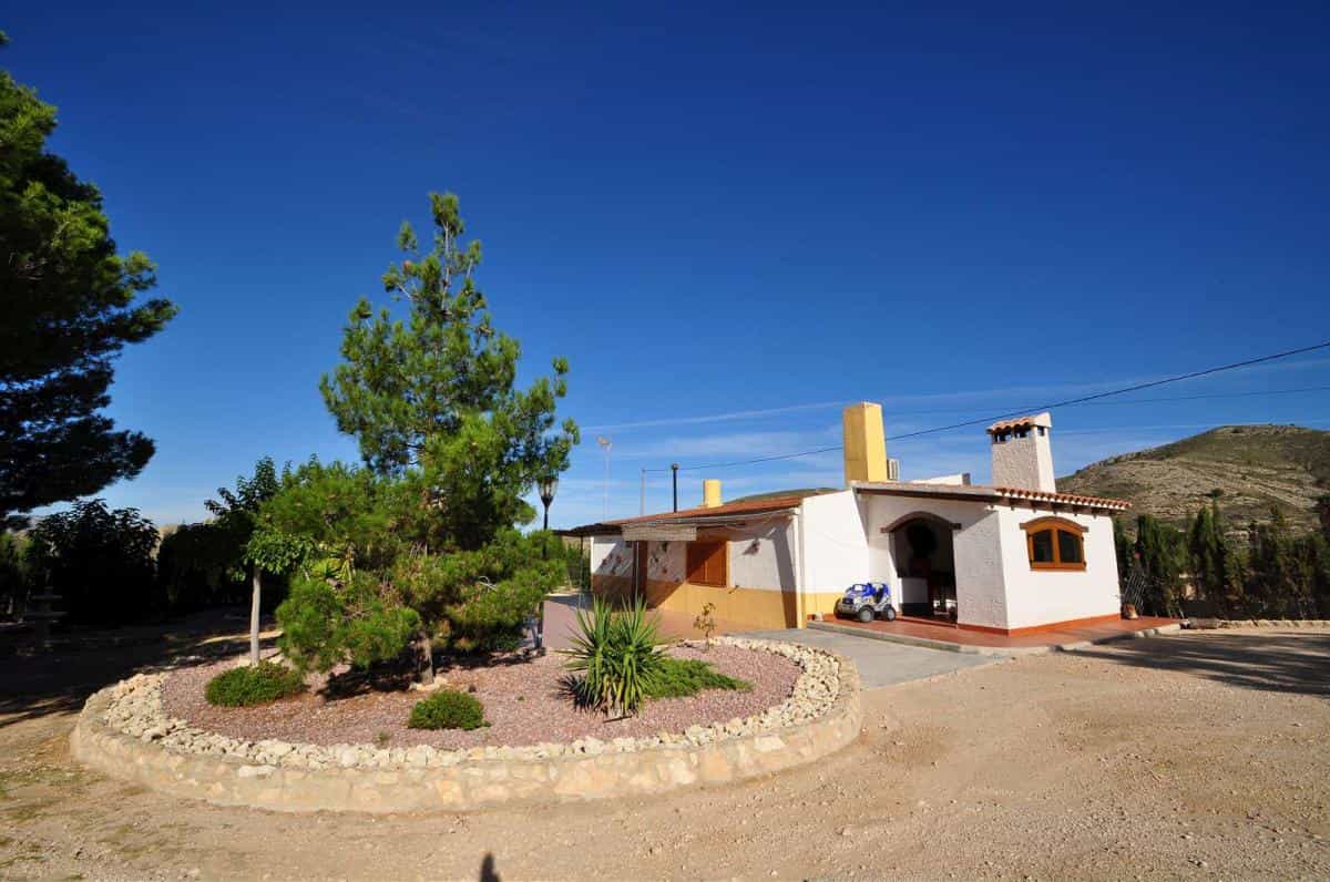 House in Elda, Comunidad Valenciana 10722896