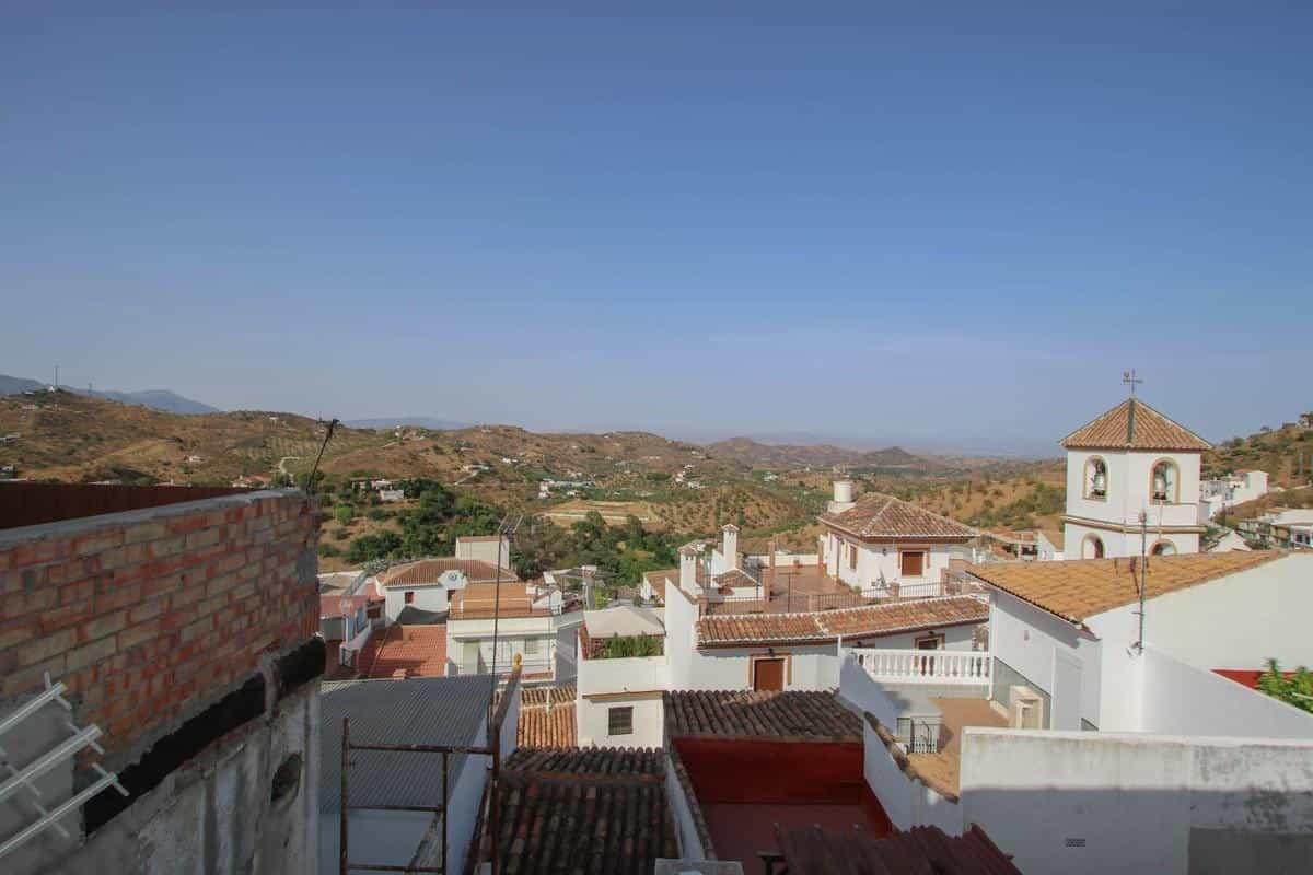 House in Guaro, Andalusia 10722946