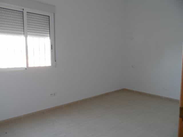 House in Crevillente, Valencia 10723016