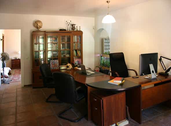 بيت في Benahavís, Andalucía 10723043
