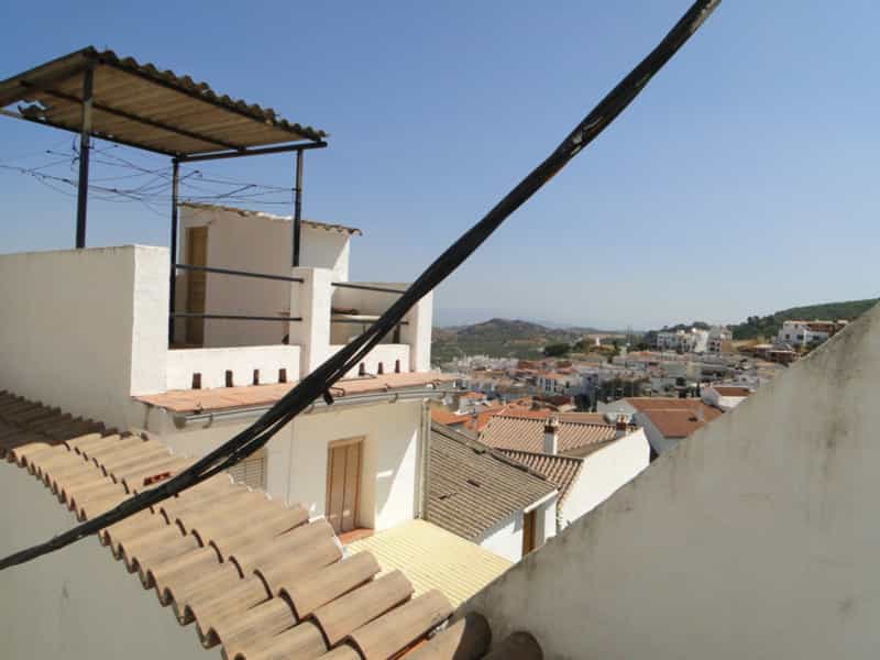 Condominium in Monda, Andalusia 10723348
