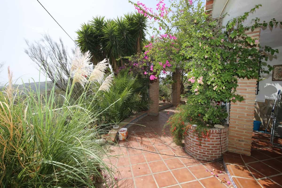 Huis in Canillas de Aceituno, Andalusië 10724057