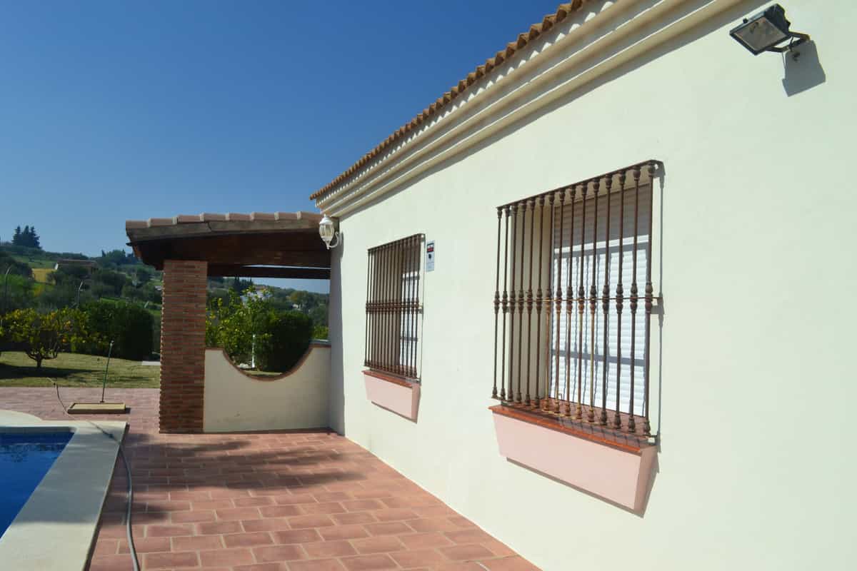 жилой дом в Alhaurín el Grande, Andalucía 10724067
