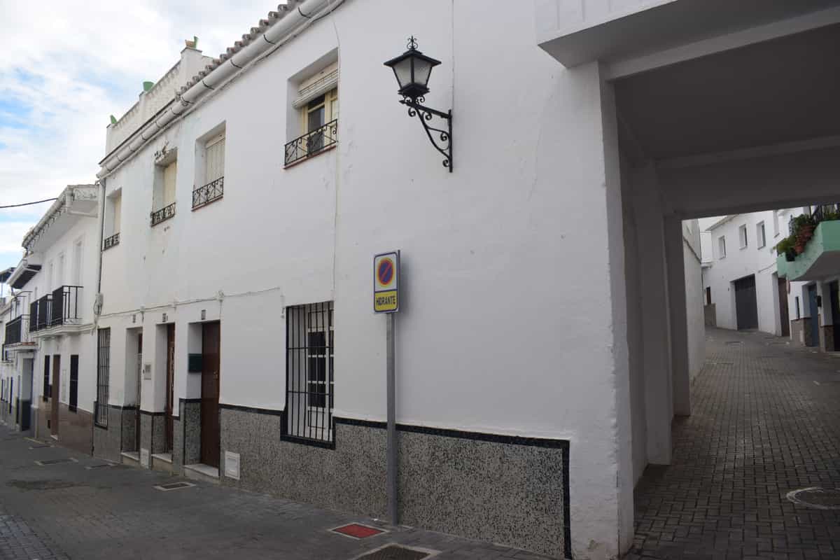 жилой дом в Алаурин-эль-Гранде, Андалусия 10724105