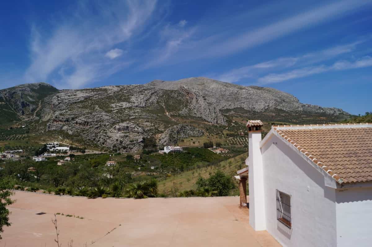 Tanah dalam Antequera, Andalusia 10724165