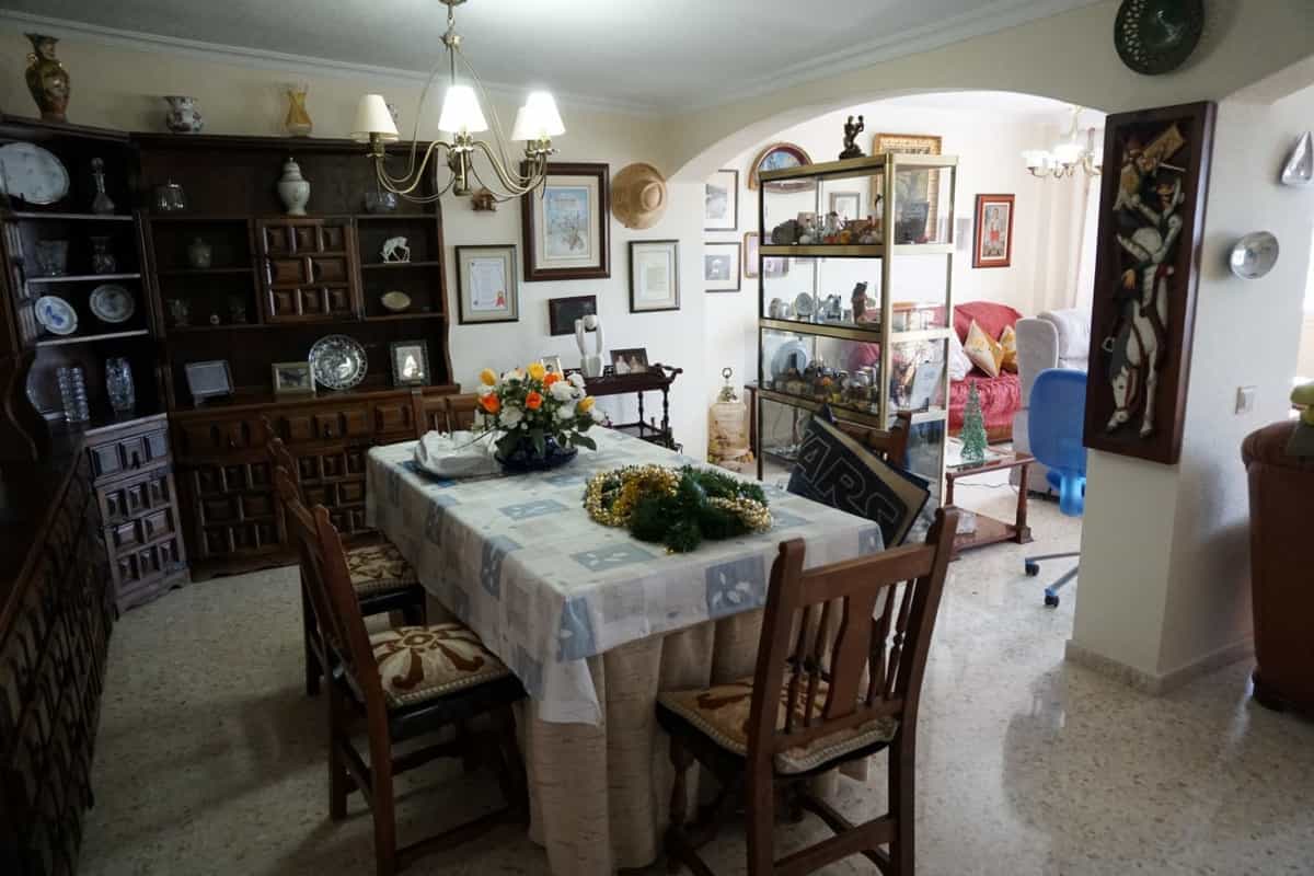 Casa nel Vélez-Málaga, Andalucía 10724222