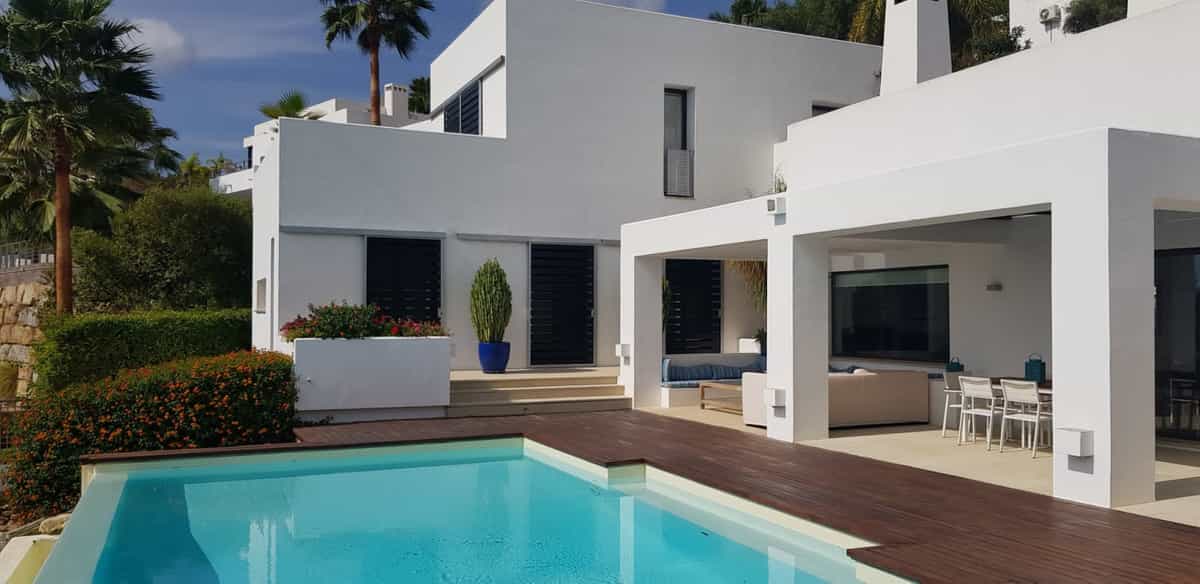 House in Benahavís, Andalucía 10724420