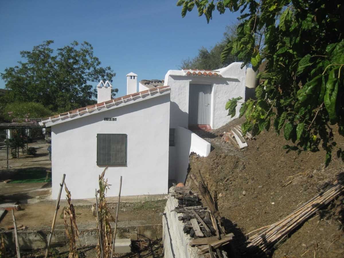 Будинок в Канільяс де Альбайда, Андалусія 10724450