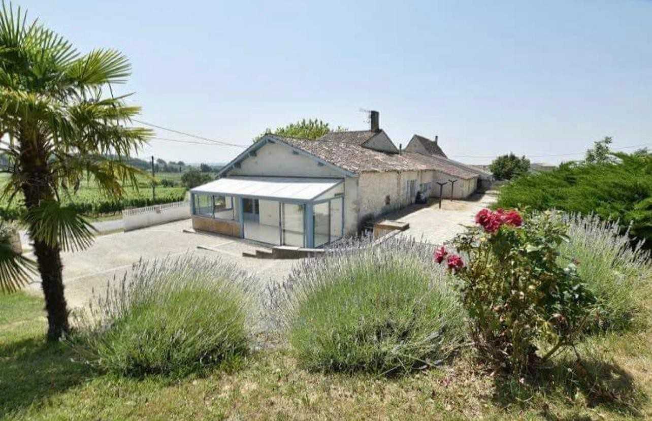 House in Pomport, Nouvelle-Aquitaine 10724567
