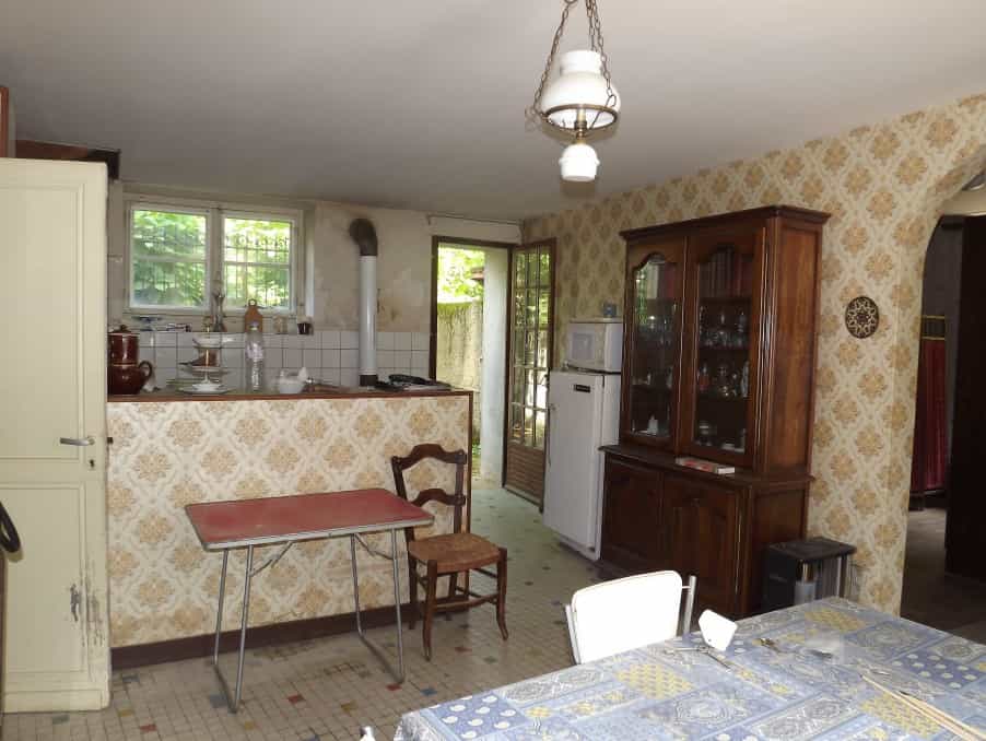 σπίτι σε Le Buisson-de-Cadouin, Nouvelle-Aquitaine 10724824