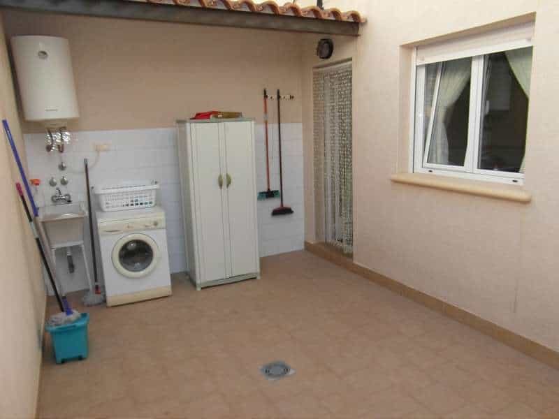 House in Onil, Comunidad Valenciana 10724886