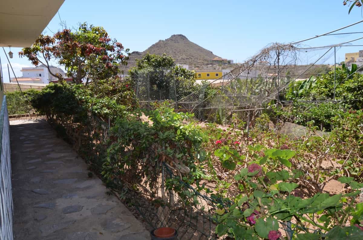 House in Cabo Blanco, Canary Islands 10725844