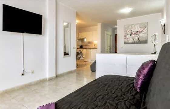Condominium in Costa Adeje, Canarias 10726200