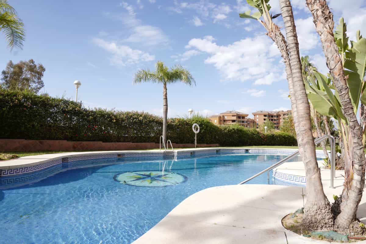 Condominium in Las Lagunas de Mijas, Andalucía 10726269