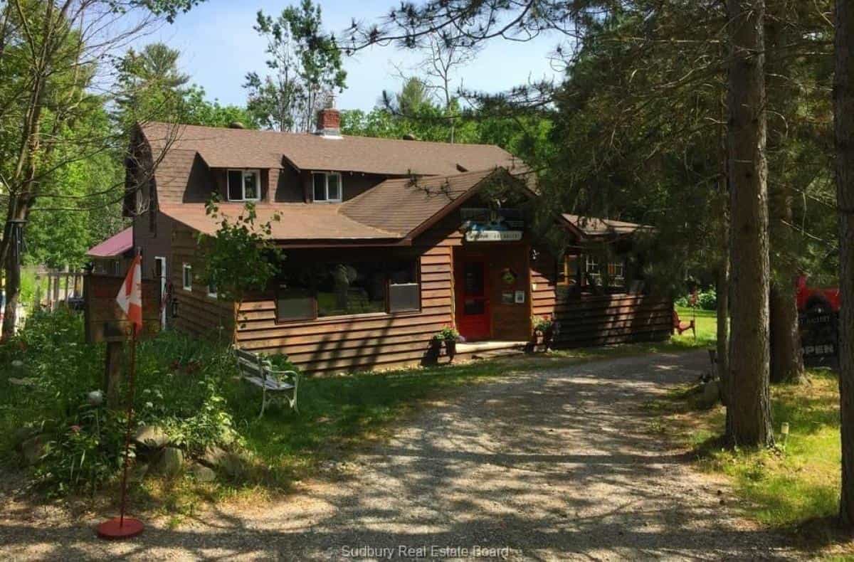 жилой дом в Whitefish Falls, Ontario 10727129