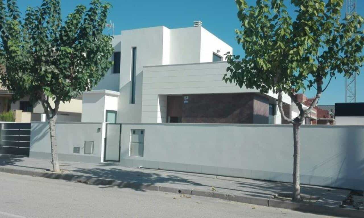 House in Pilar de la Horadada, Comunidad Valenciana 10727189