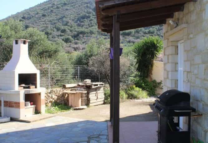 Будинок в Ніпос, Криті 10727827