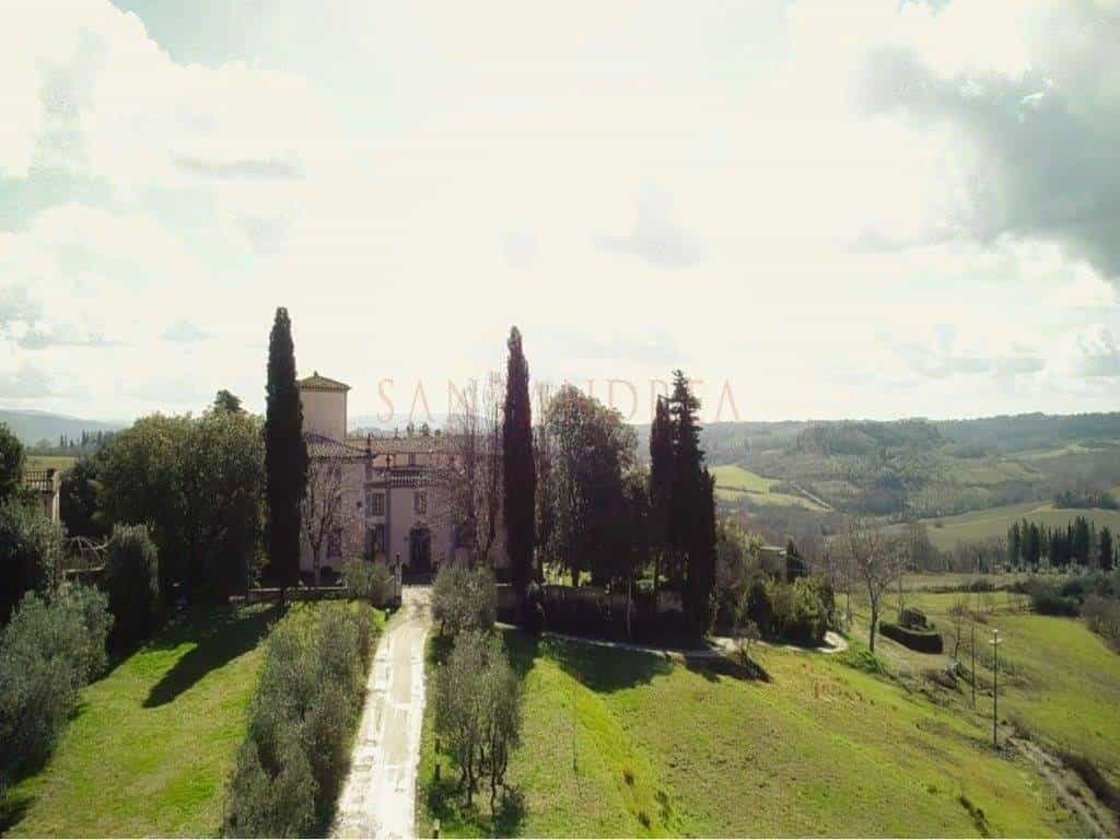 Dom w , Tuscany 10728368