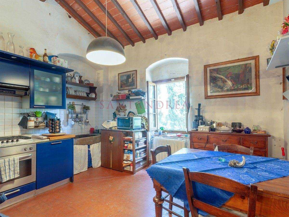 жилой дом в , Tuscany 10728379