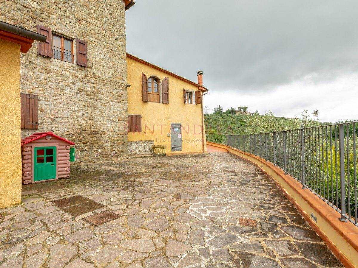 House in Prato, Tuscany 10728381