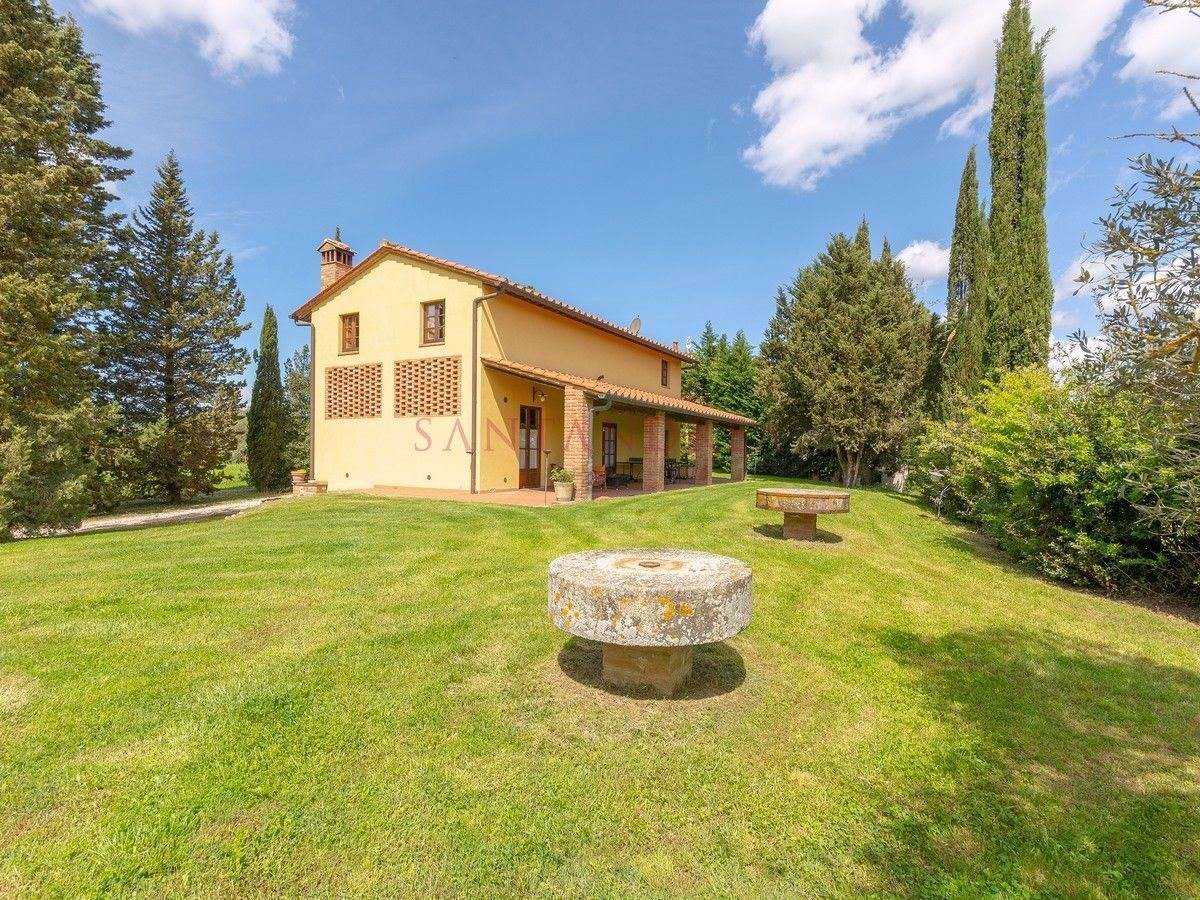 rumah dalam Gambassi, Tuscany 10728497