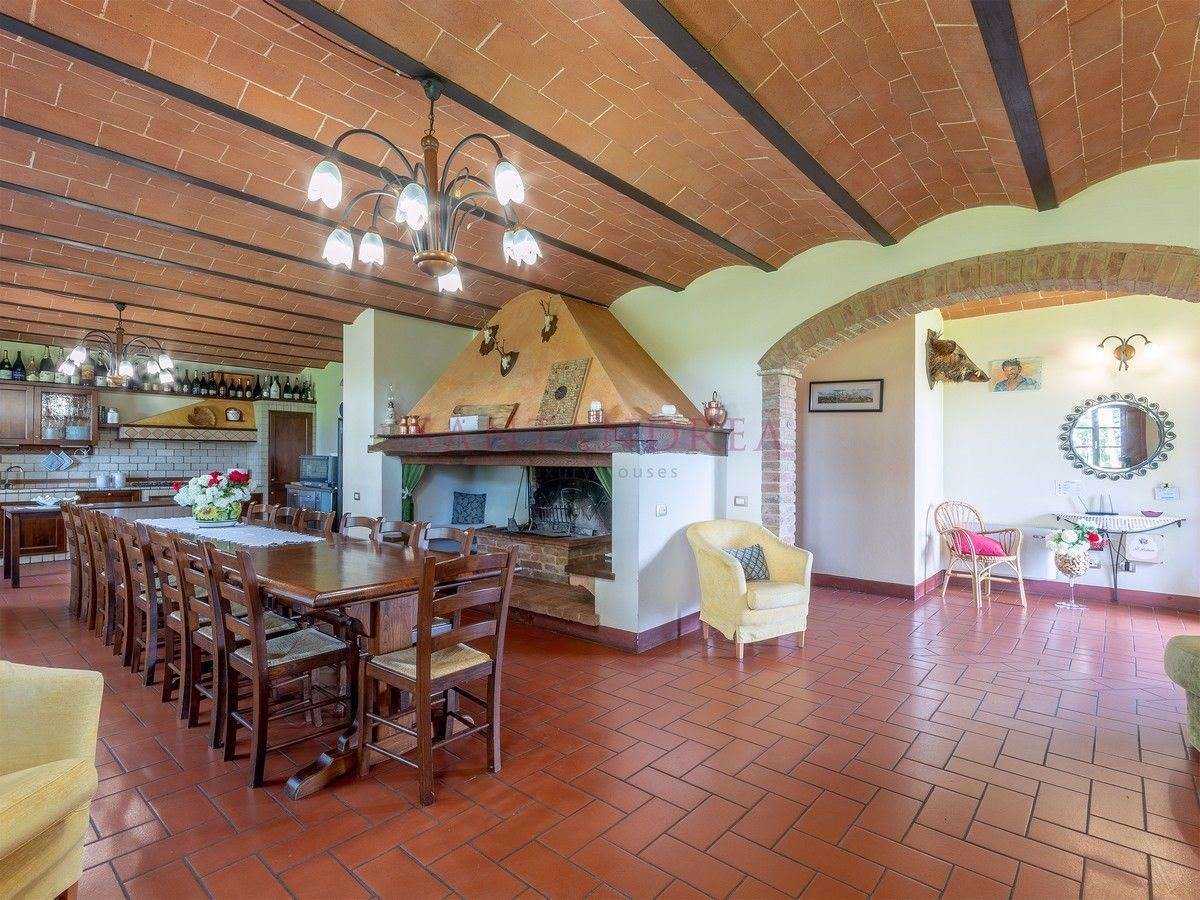 rumah dalam Gambassi, Tuscany 10728497