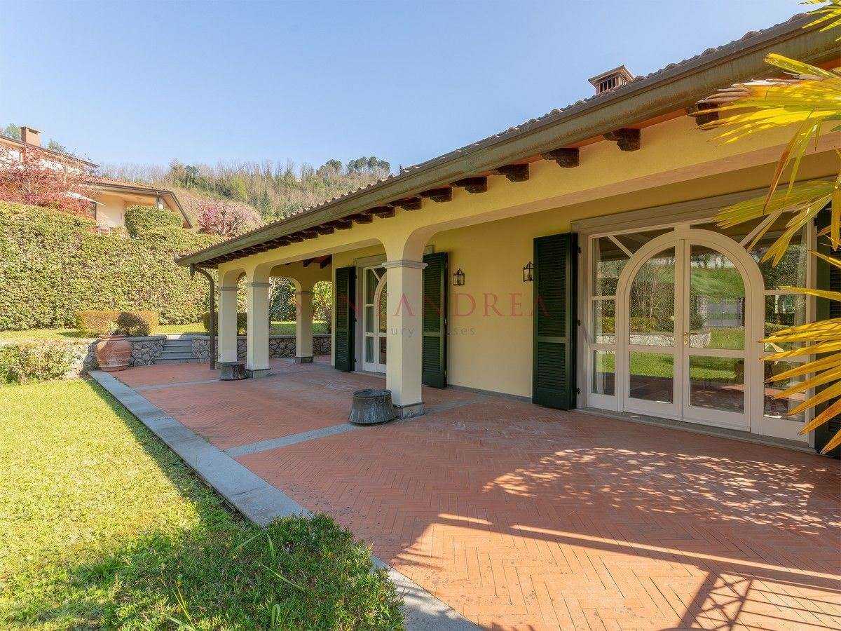 rumah dalam Bagni di Lucca, Tuscany 10728500