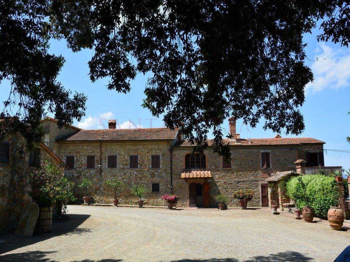 rumah dalam Civitella di Val di Chiana, Tuscany 10728681