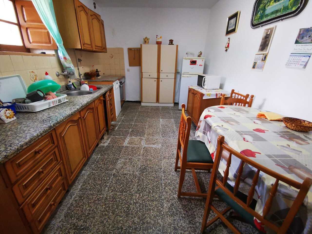Dom w Alcaucín, Andalucía 10729606