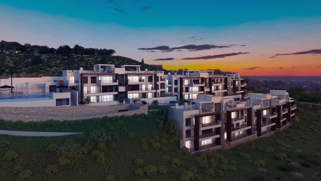 Condominium in Benahavis, Andalusia 10729626