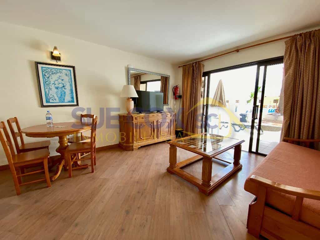 公寓 在 阿雷西费, 加那利群岛 10730144