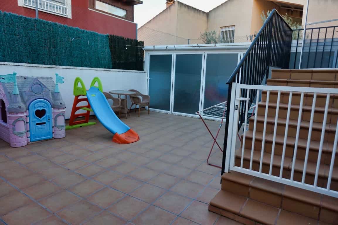 بيت في Fondó dels Frares, Comunidad Valenciana 10730407