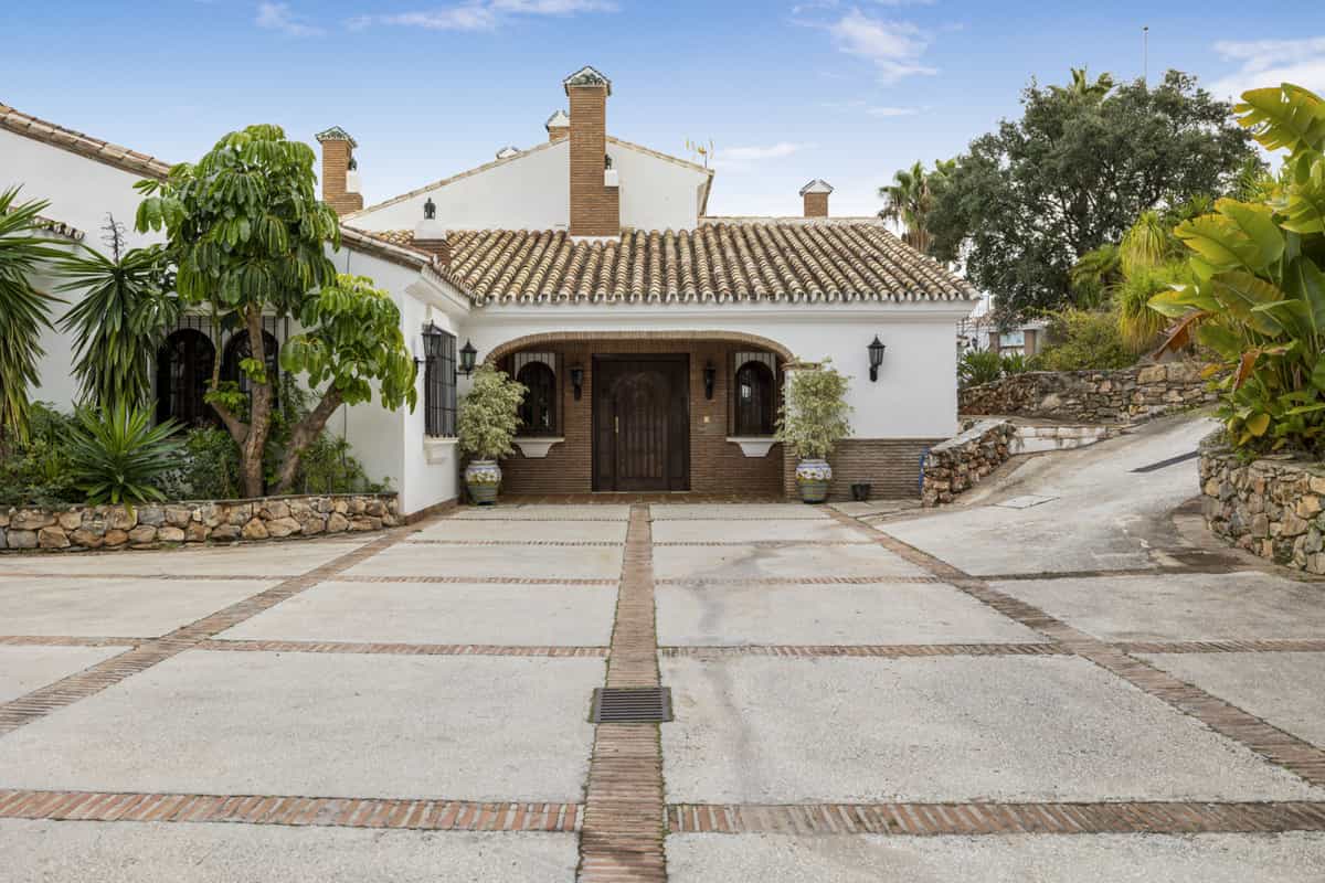 Будинок в Альхаурін-ель-Гранде, Андалусія 10731296