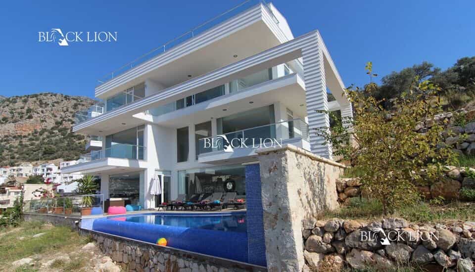 Rumah di Kalkan, Antalya 10731500