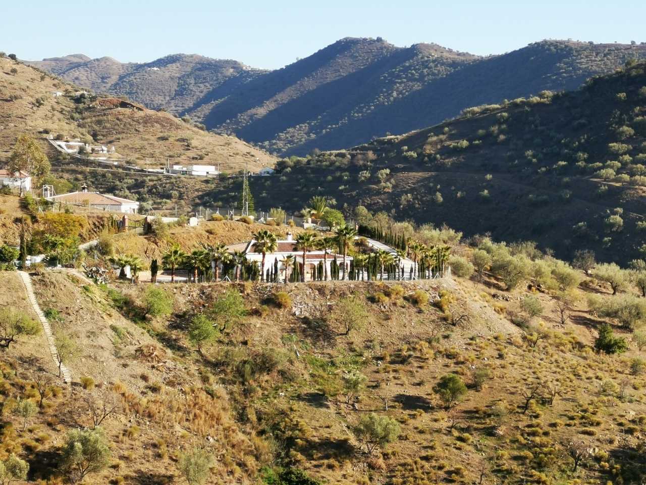 жилой дом в Канильяс-де-Асейтуно, Андалусия 10731557