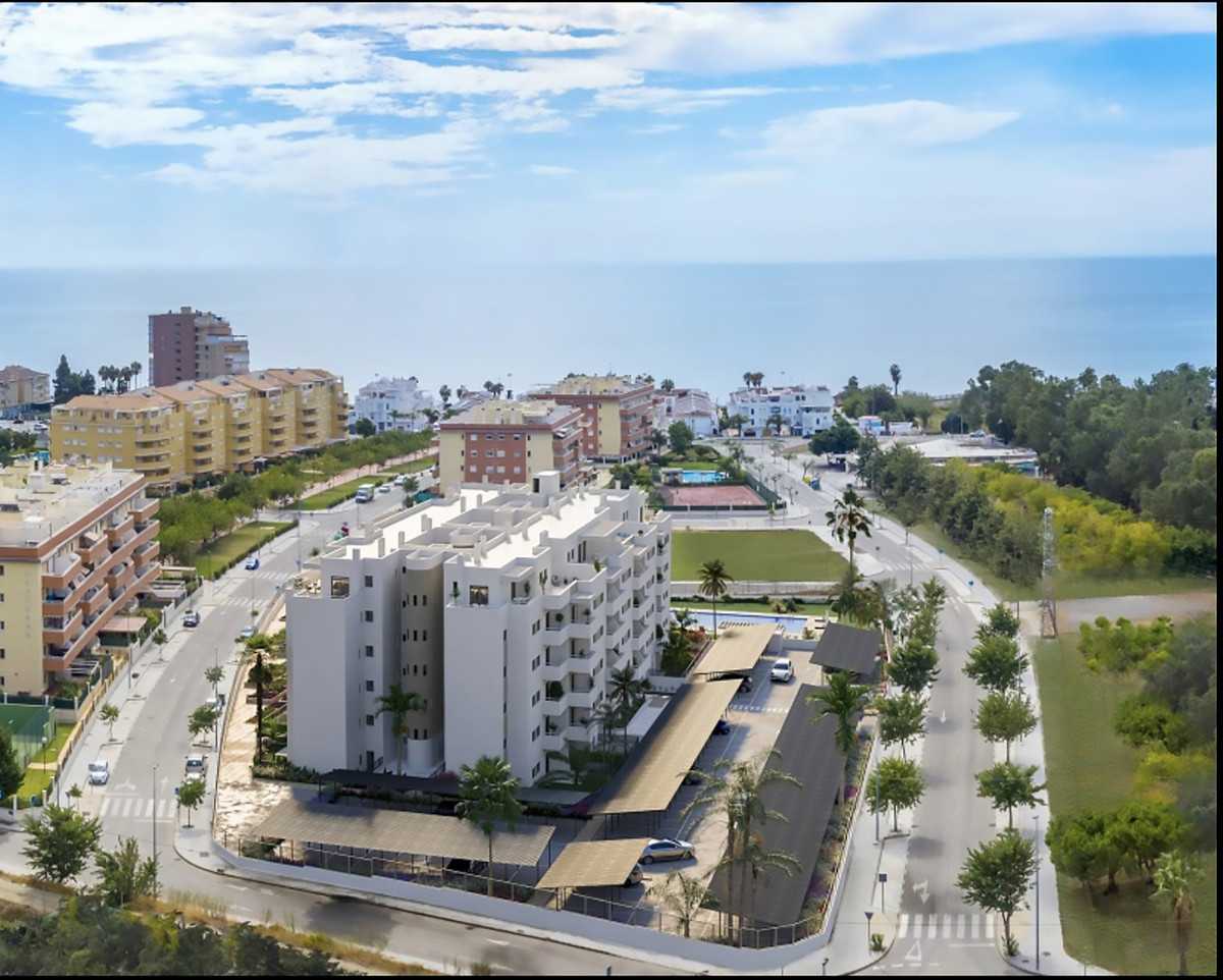 Condominium in La Caleta, Andalusië 10731750