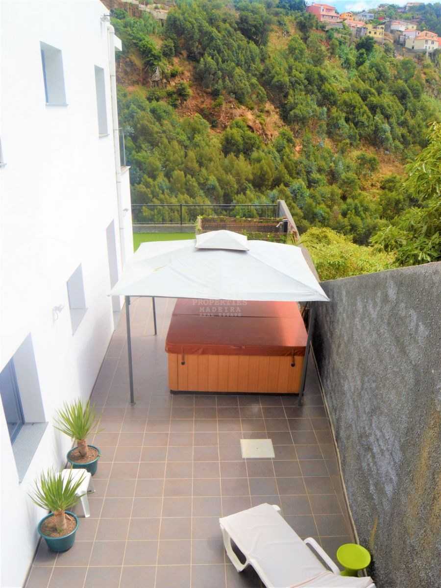rumah dalam Funchal, Madeira 10735449