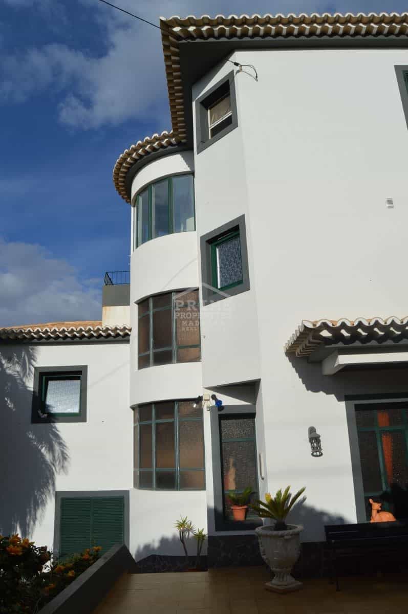 жилой дом в Funchal, Madeira 10735474
