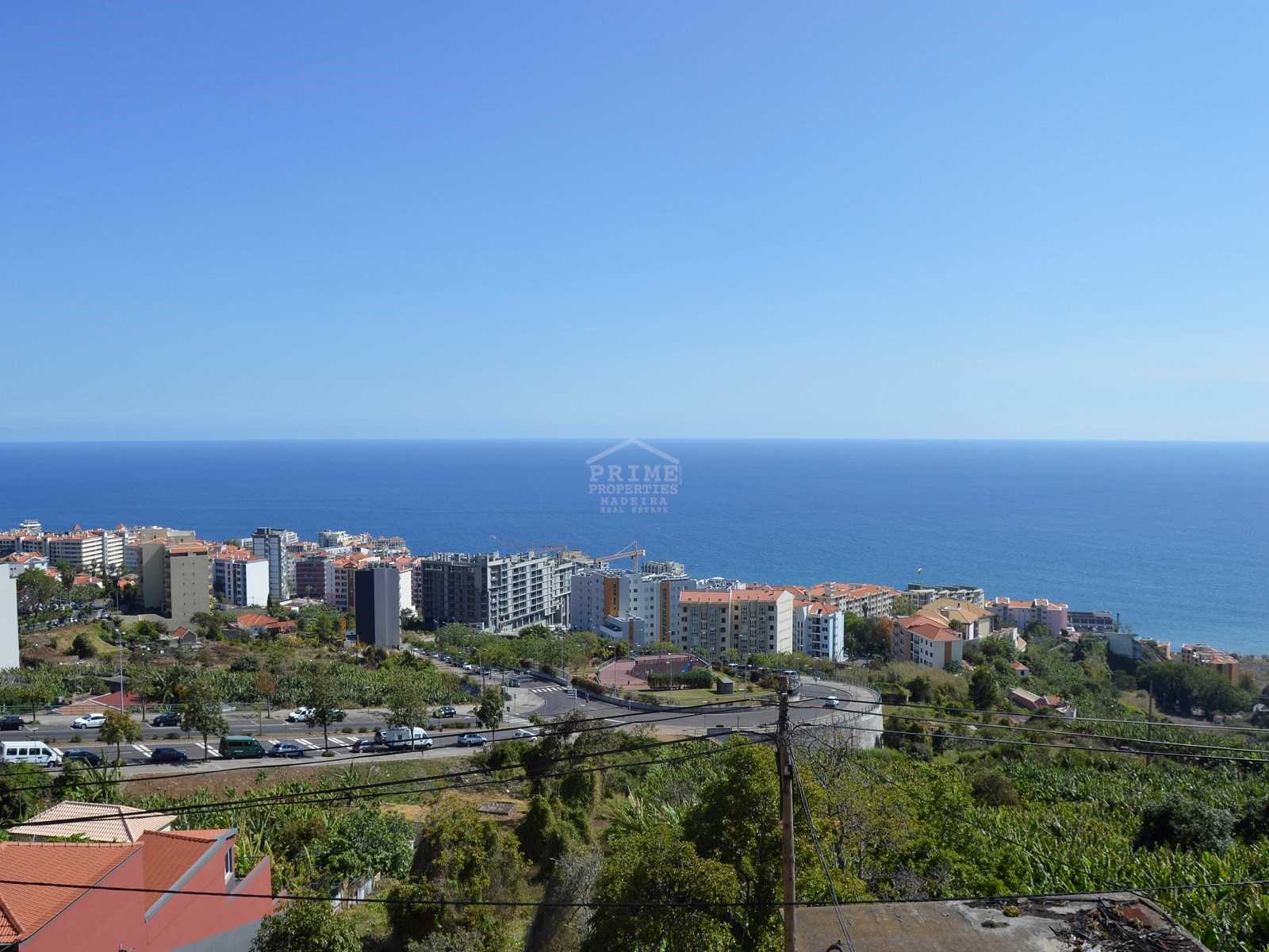 Perindustrian dalam Funchal, Madeira 10735526