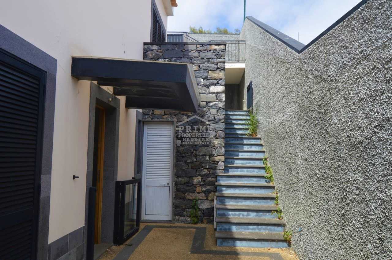 жилой дом в Funchal, Madeira 10735563