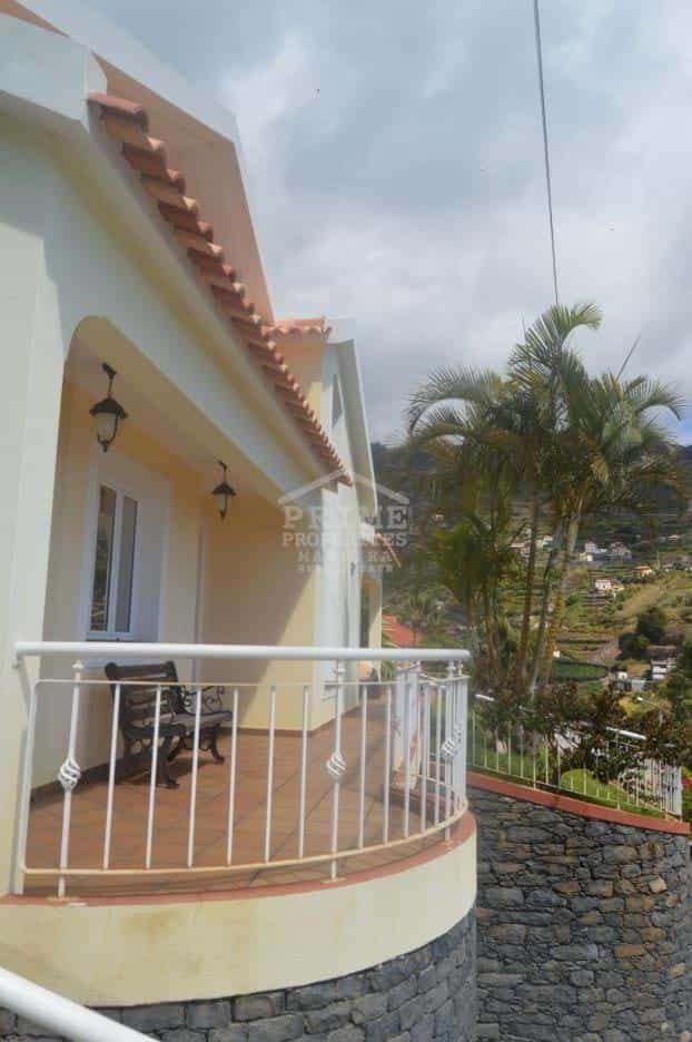 Talo sisään Ribeira Brava, Madeira 10735618