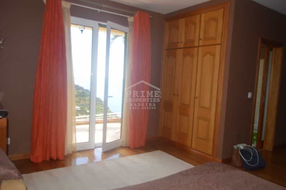Talo sisään Ribeira Brava, Madeira 10735618