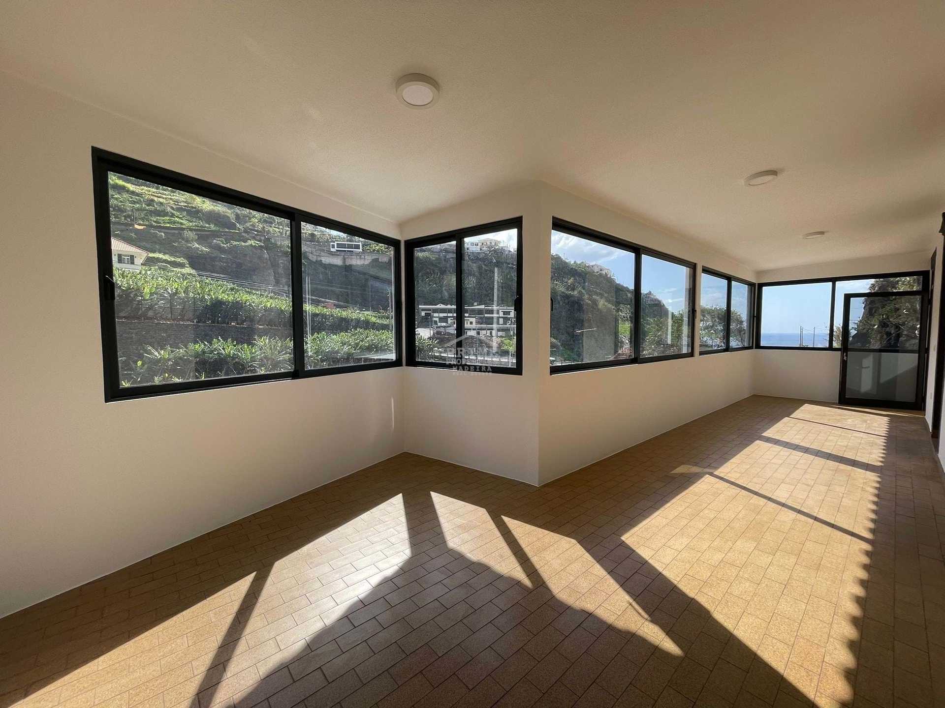 Dom w Ribeira Brava, Madeira 10735642